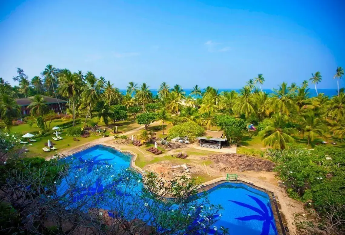 Basen w hotelu Cinnamon Bentota Beach