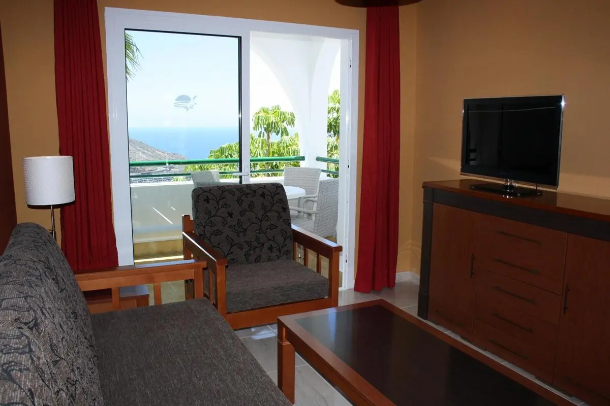 Colina Mar — COLINA MAR