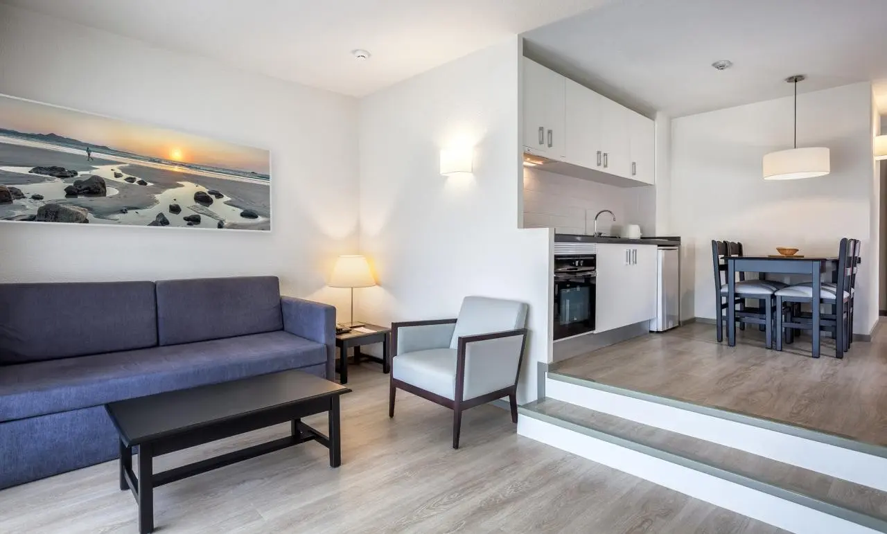 Cristian Sur — CRISTIAN SUR