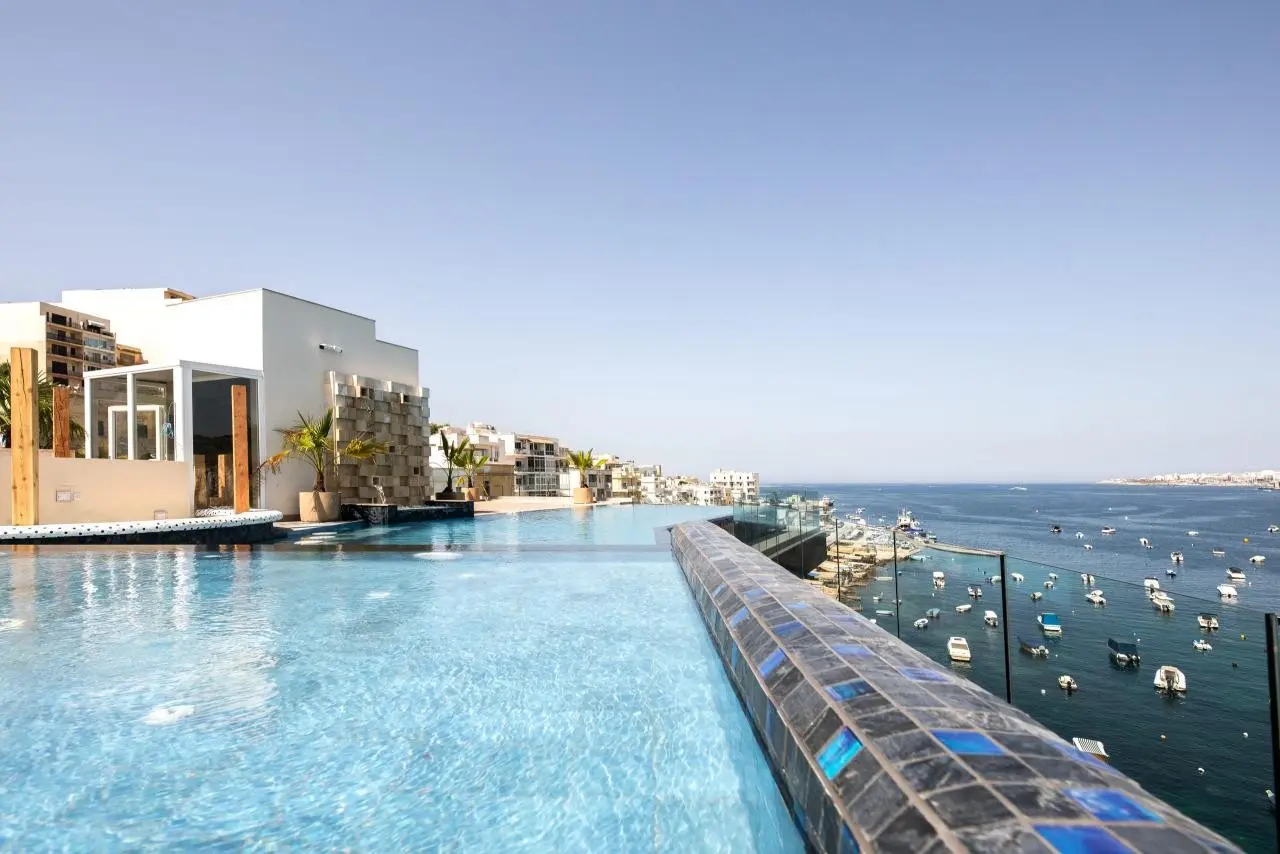 Damare Resort & Spa — DAMARE RESORT & SPA