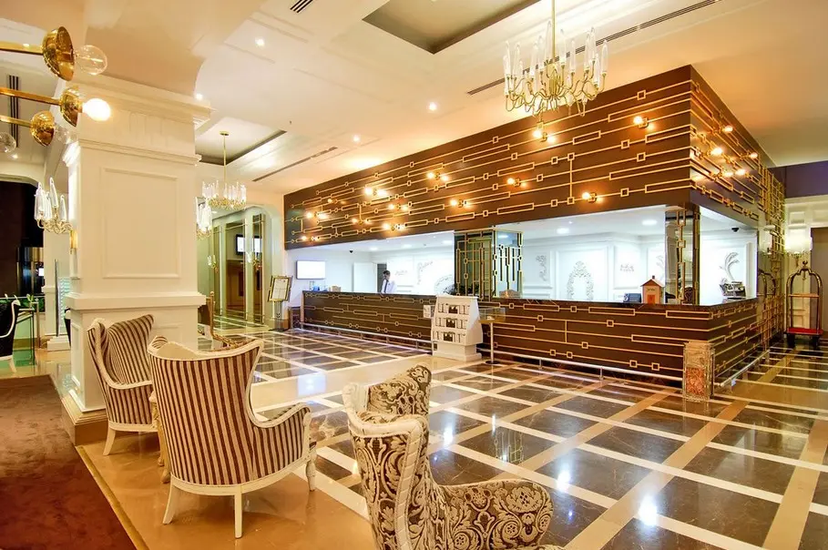 Delphin Diva Premiere — DELPHIN DIVA PREMIERE