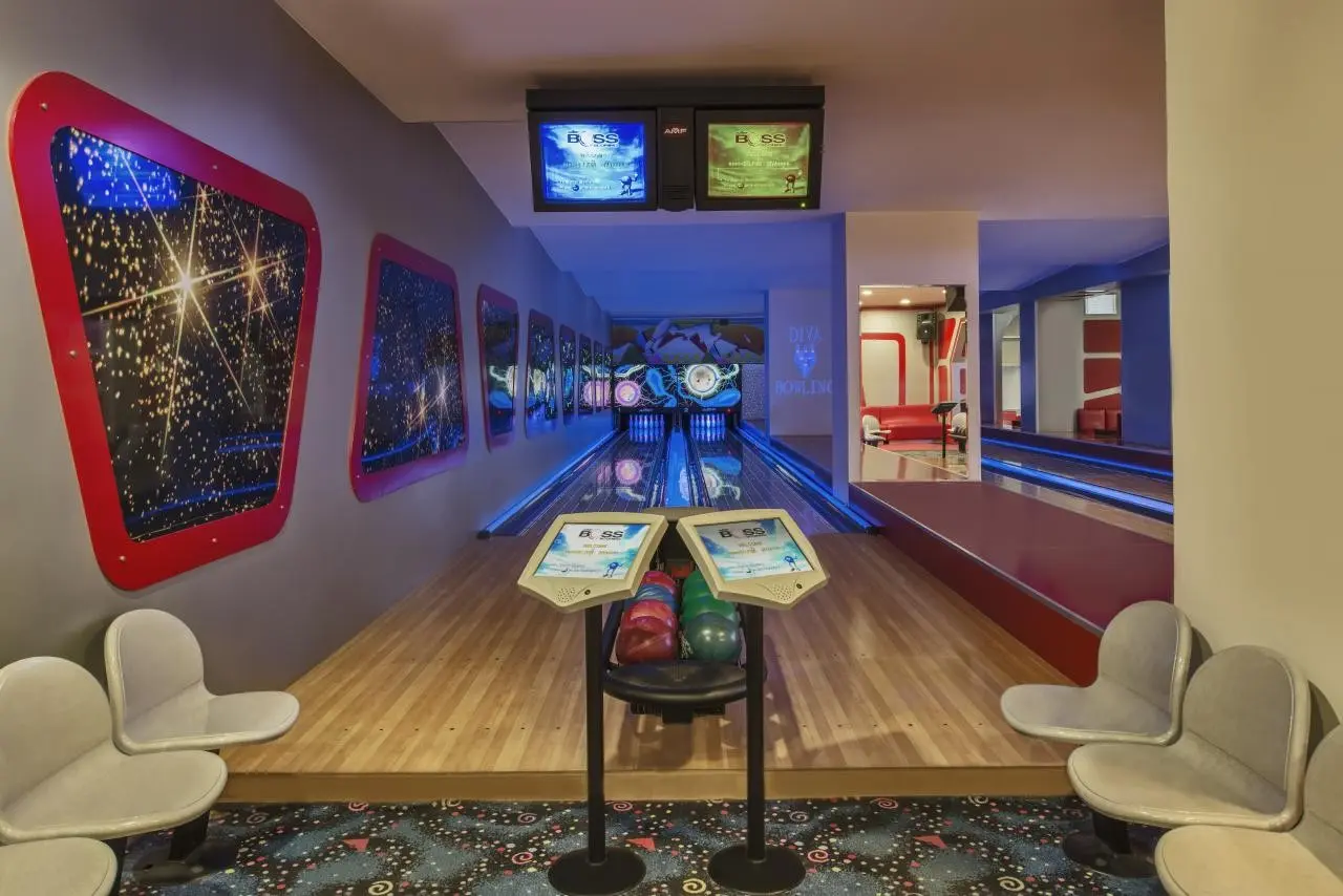 Delphin Diva Premiere — DELPHIN DIVA PREMIERE