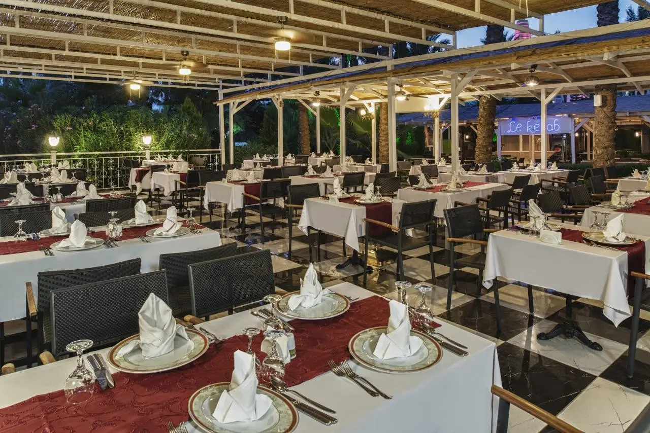 Delphin Diva Premiere — DELPHIN DIVA PREMIERE