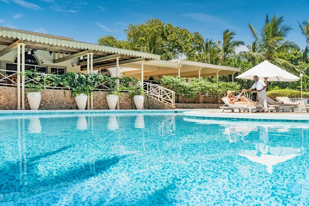 Diamonds Dream Of Africa — DIAMONDS DREAM OF AFRICA