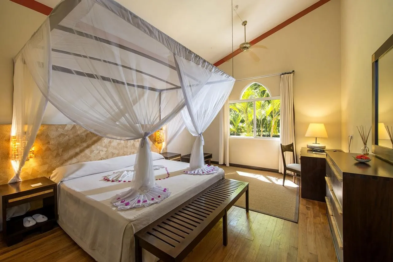 Diamonds Dream Of Africa — DIAMONDS DREAM OF AFRICA