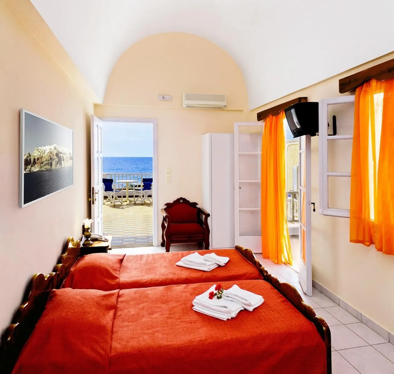 Dolphins Apartments — DOLPHINS APARTMENTS