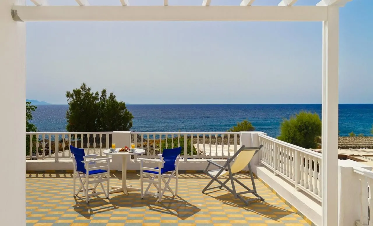 Dolphins Apartments — DOLPHINS APARTMENTS