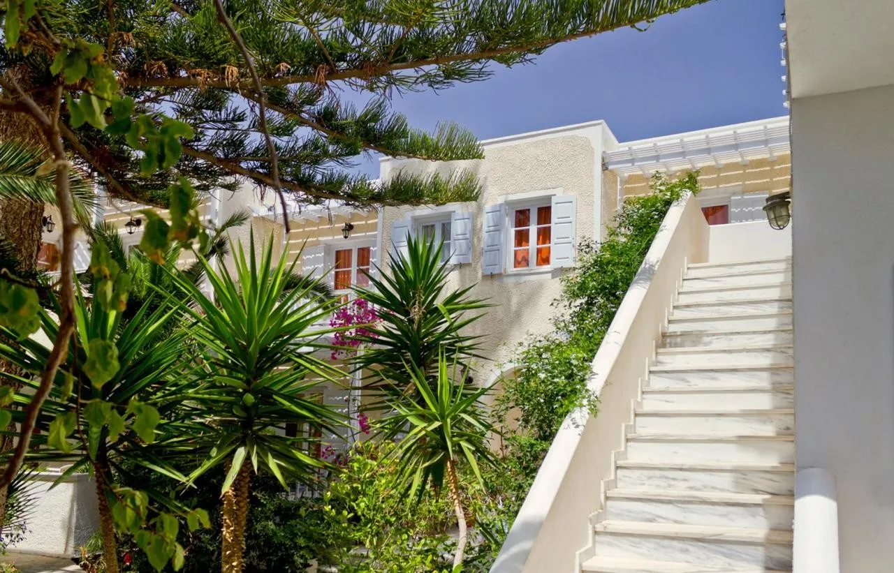 Dolphins Apartments — DOLPHINS APARTMENTS