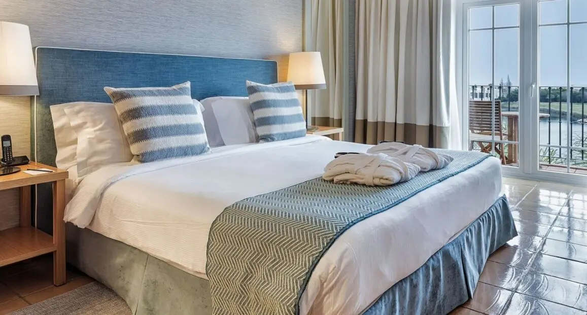 Domes Lake Algarve - Hotel (Ex-The Lake Resort) — Domes Lake Algarve Autograph Collection Portugalia - Hotel