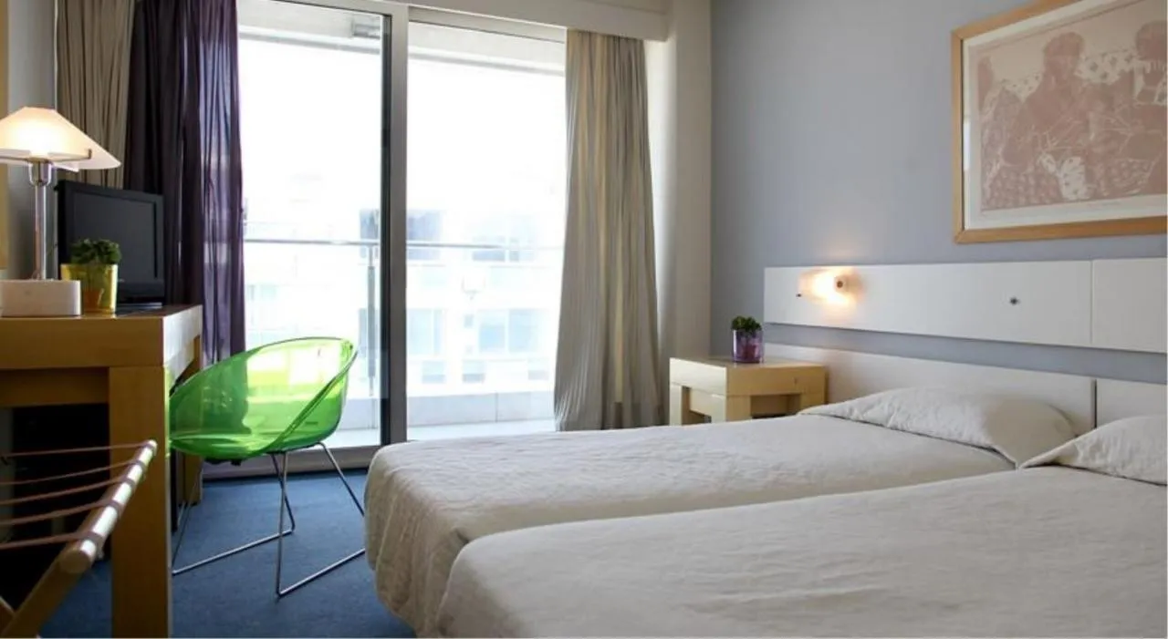 Dorian Inn — DORIAN INN