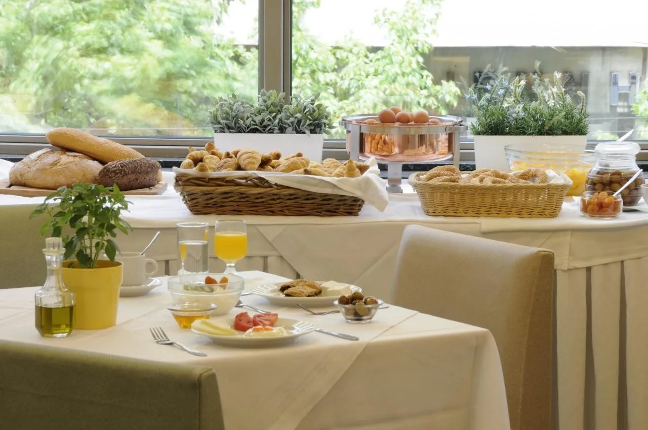 Dorian Inn — DORIAN INN