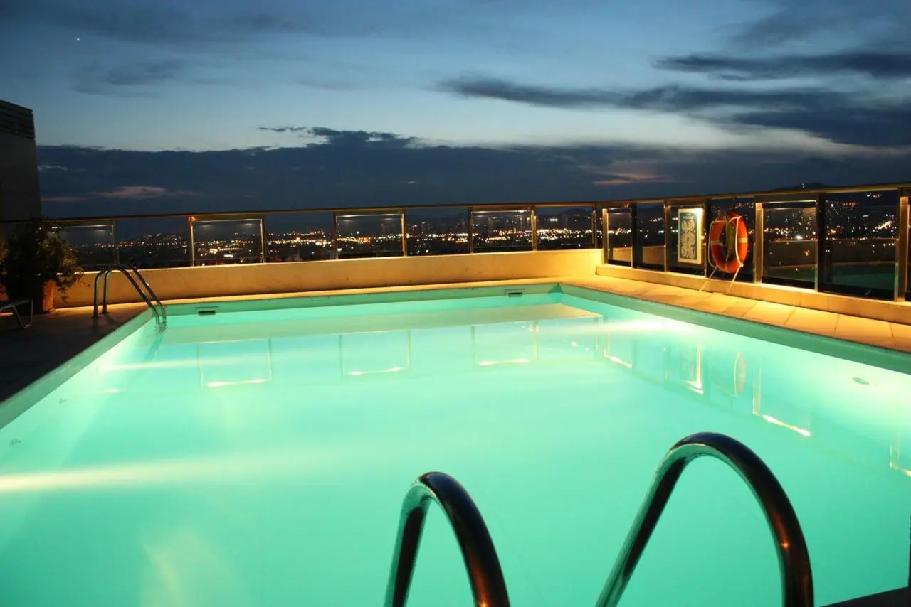 Dorian Inn — DORIAN INN