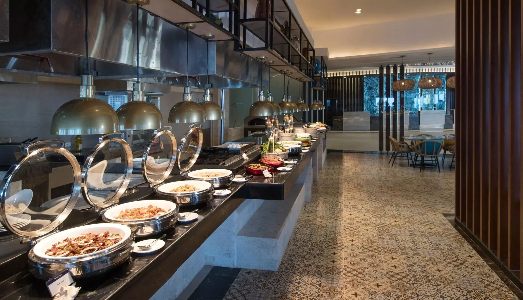 Restauracja i jedzenie w hotelu Dusit Thani Mactan Cebu Resort
