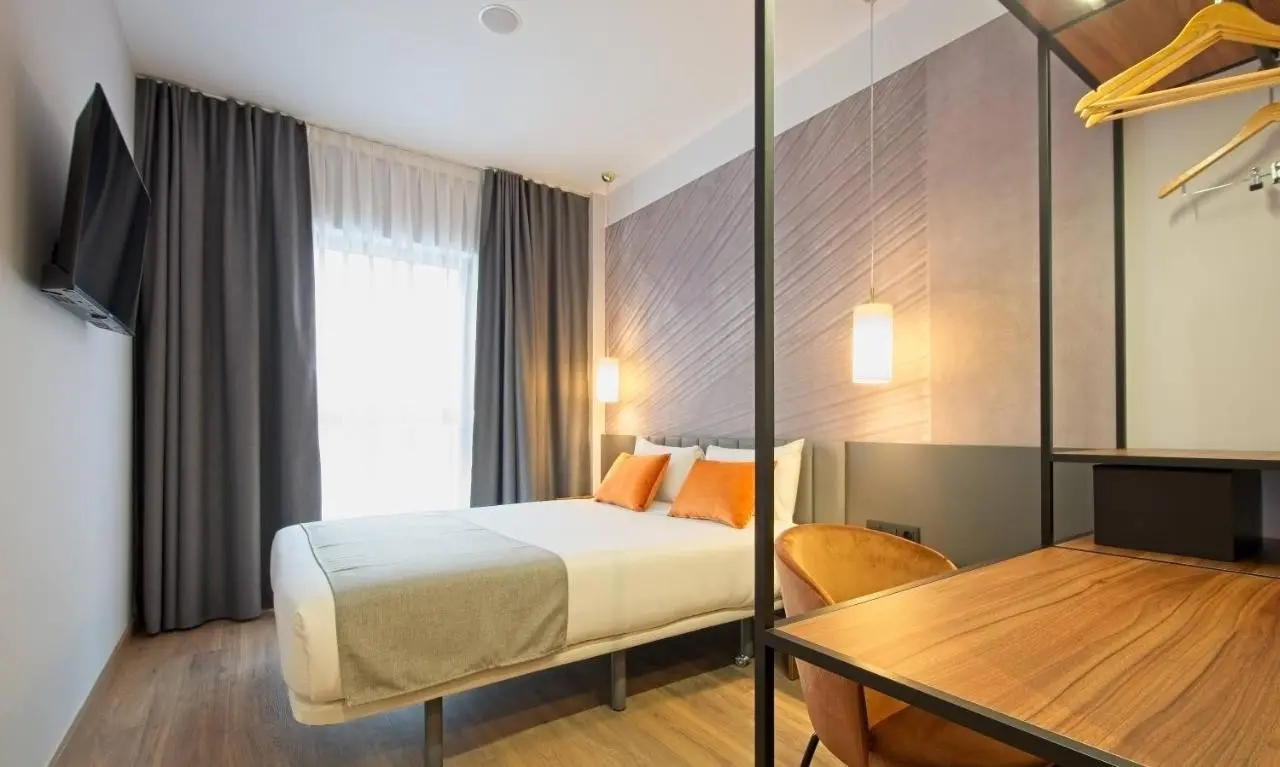Pokój w hotelu Dwo Yuste Alcala
