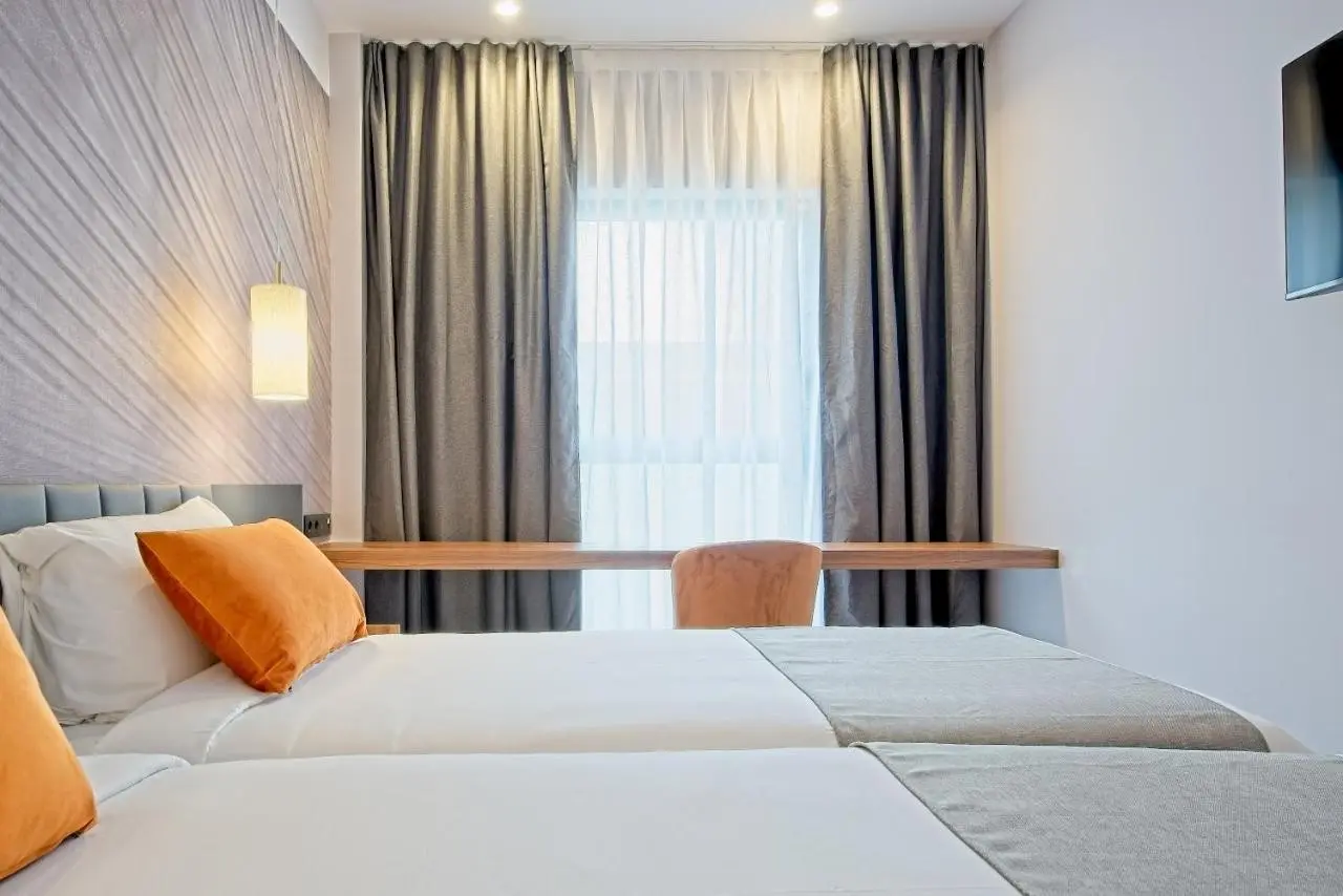 Pokój w hotelu Dwo Yuste Alcala