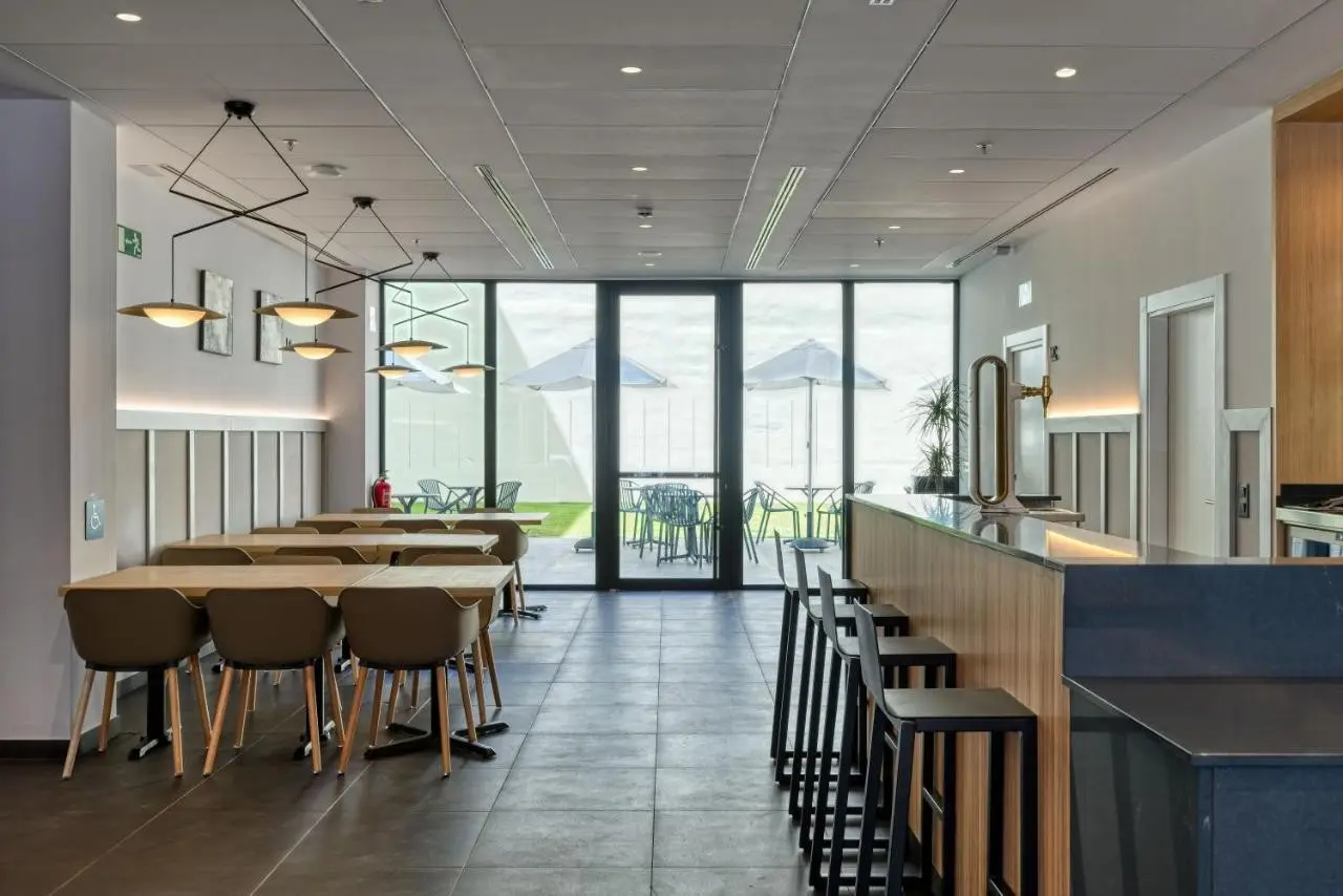 Restauracja i jedzenie w hotelu Dwo Yuste Alcala