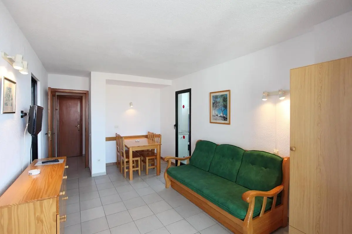 Dynastic Rooms — DYNASTIC ROOMS