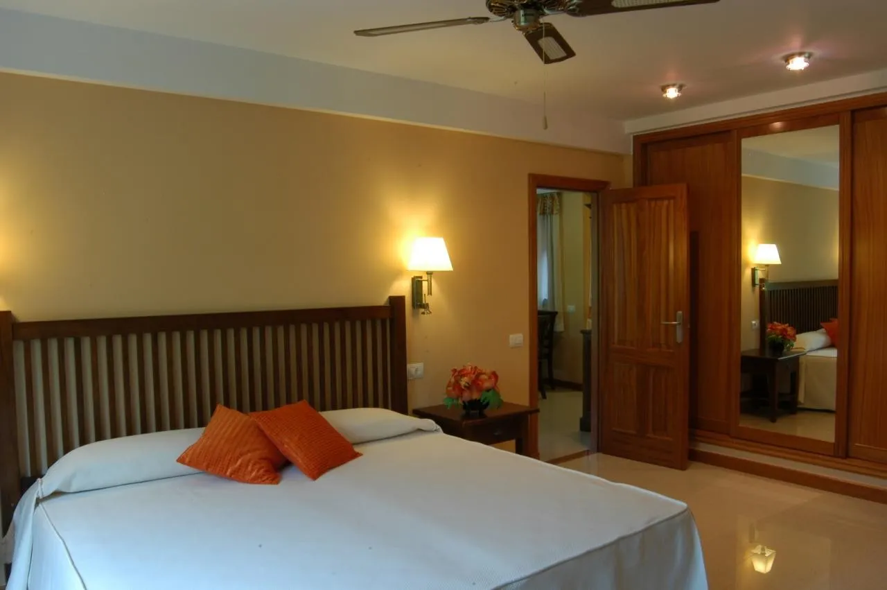 El Galeon — EL GALEON