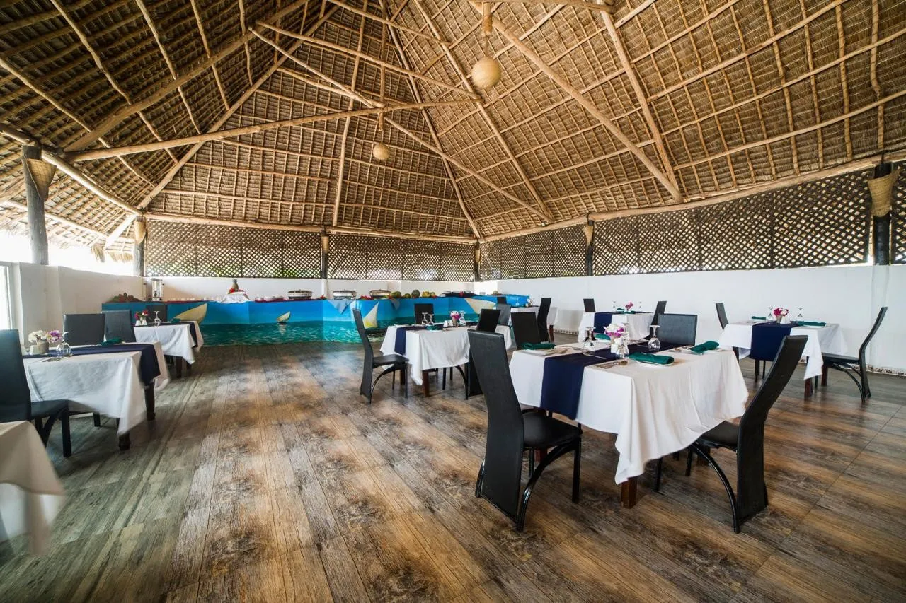 F-Zeen Boutique — F-ZEEN BOUTIQUE