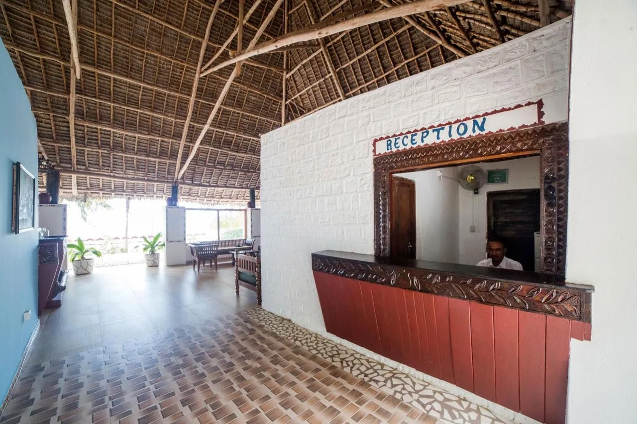 F-Zeen Boutique — F-ZEEN BOUTIQUE