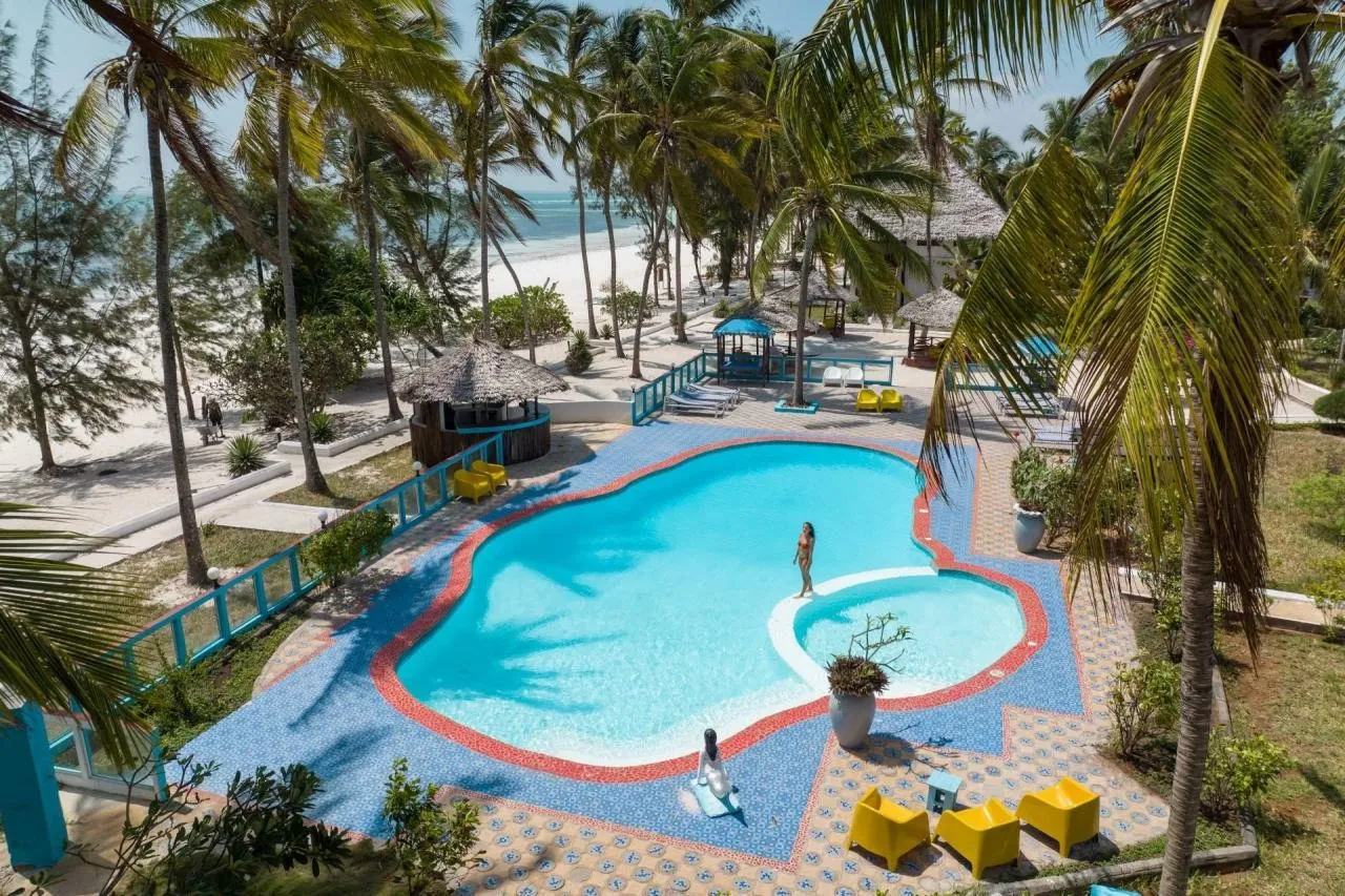 F-Zeen Boutique — F-ZEEN BOUTIQUE