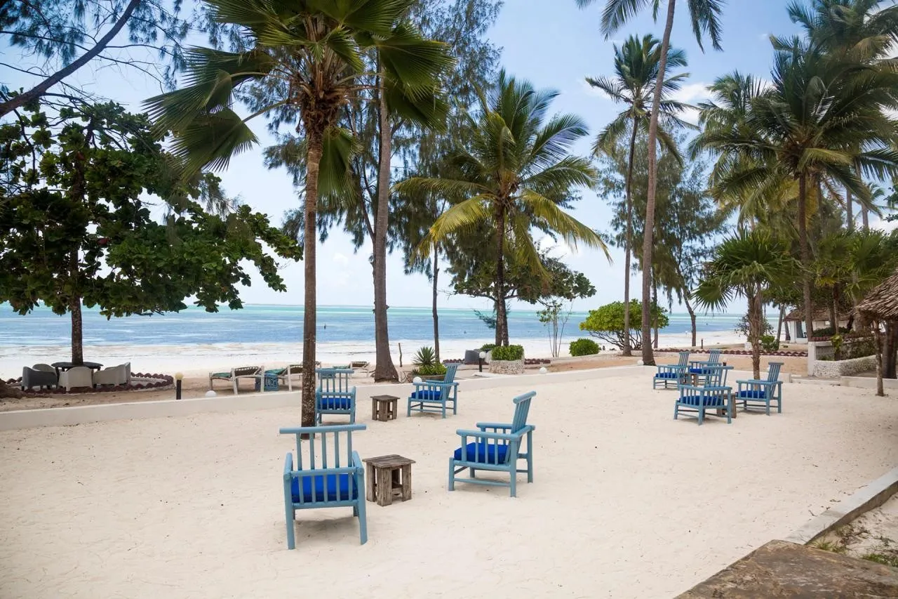 F-Zeen Boutique — F-ZEEN BOUTIQUE