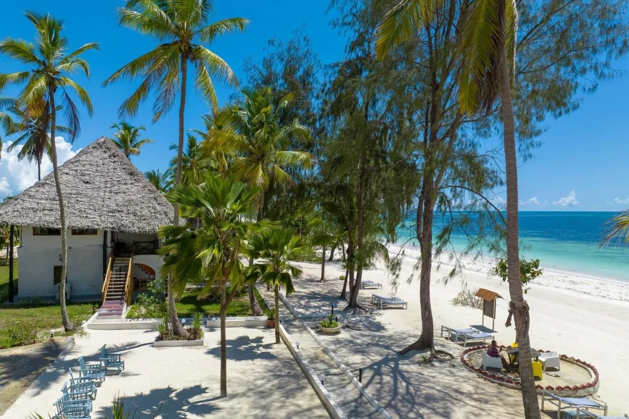 F-Zeen Boutique — F-ZEEN BOUTIQUE