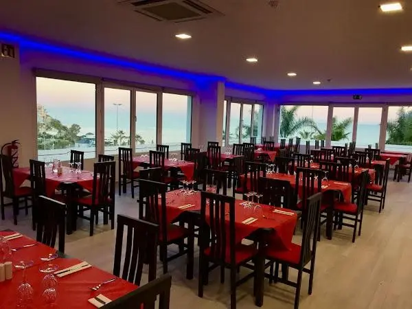 Restauracja i jedzenie w hotelu Flatotel