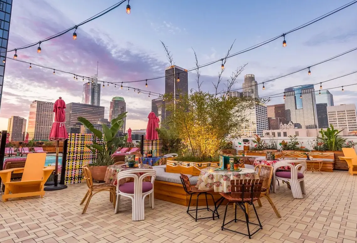 Restauracja i jedzenie w hotelu Freehand Los Angeles