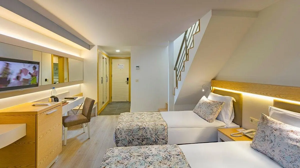 Glamour Resort & Spa — GLAMOUR RESORT & SPA