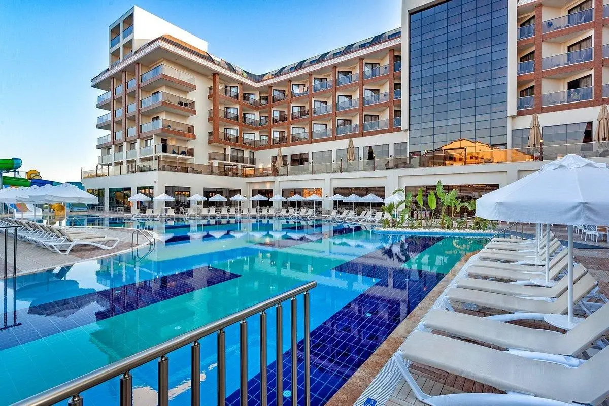 Glamour Resort & Spa — GLAMOUR RESORT & SPA