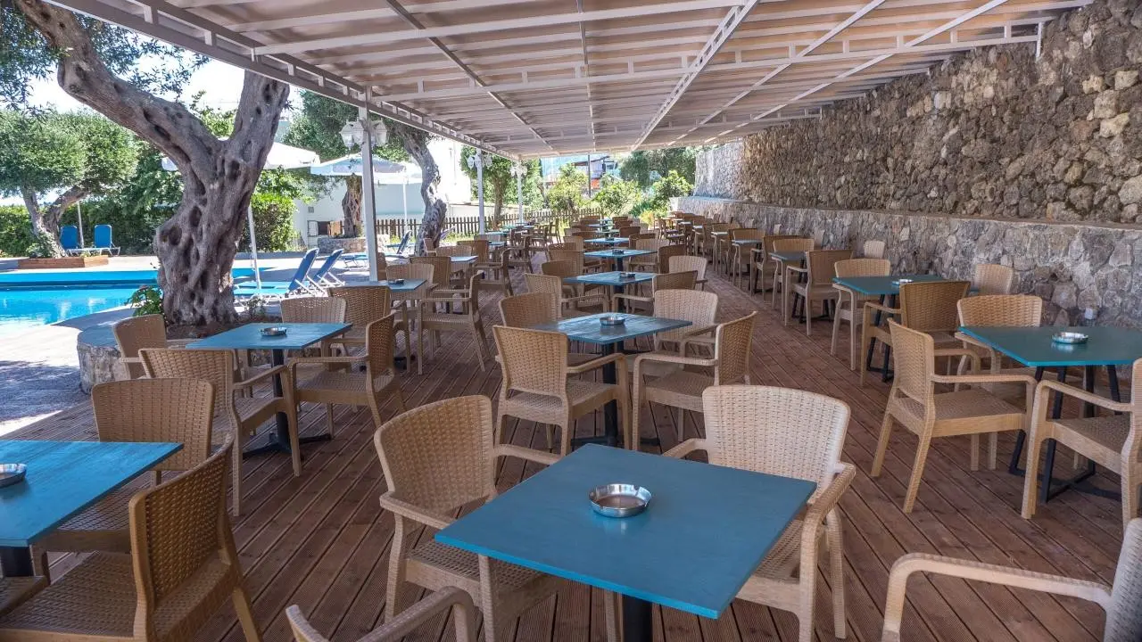 Golden Alexandros Hotel — GOLDEN ALEXANDROS HOTEL