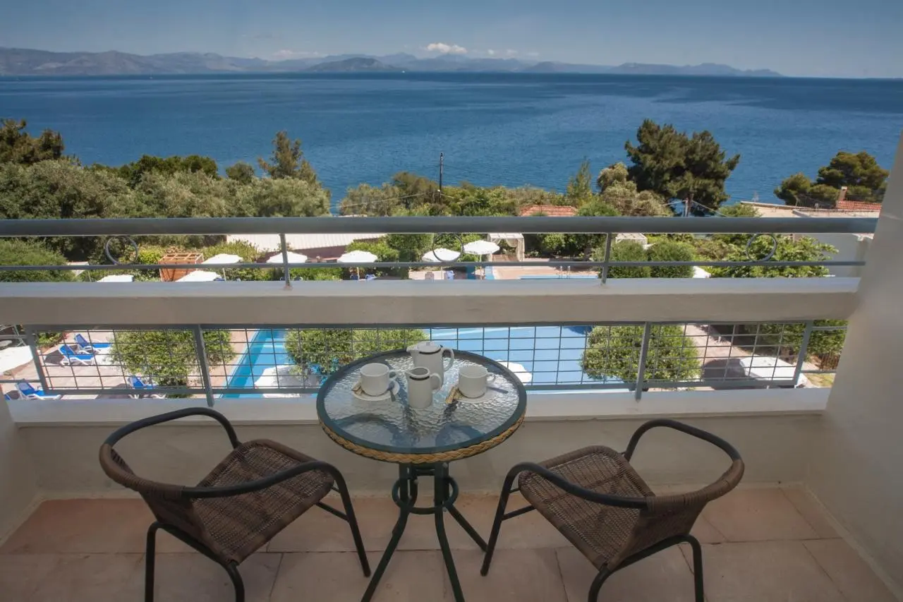 Golden Alexandros Hotel — GOLDEN ALEXANDROS HOTEL