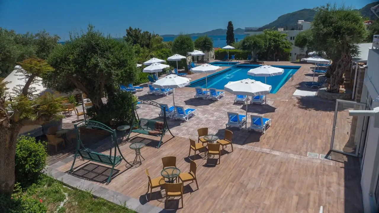 Golden Alexandros Hotel — GOLDEN ALEXANDROS HOTEL