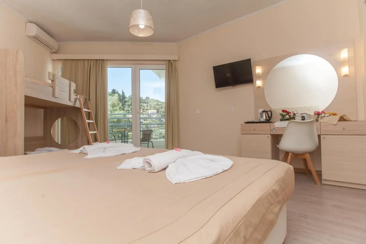 Golden Alexandros Hotel — GOLDEN ALEXANDROS HOTEL