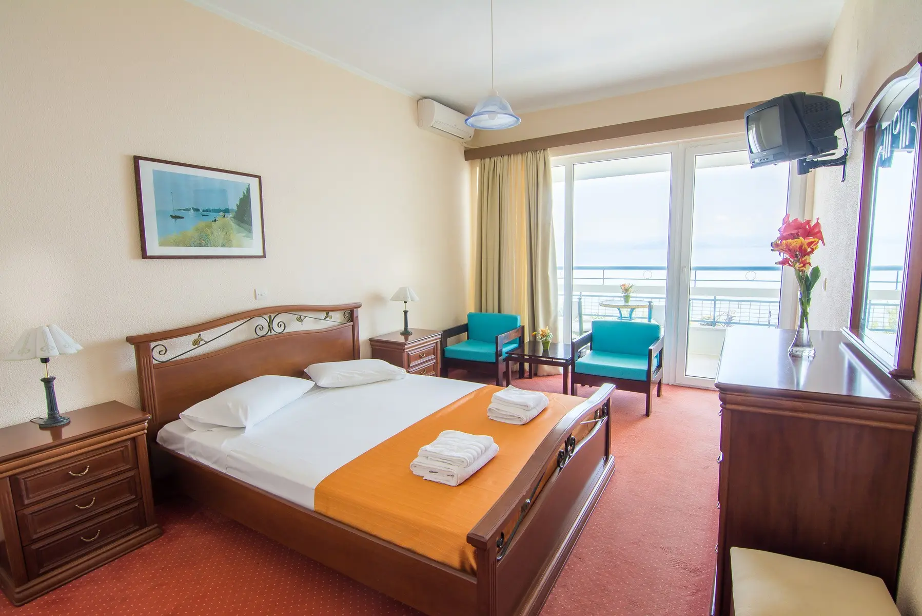 Golden Alexandros Hotel — GOLDEN ALEXANDROS HOTEL