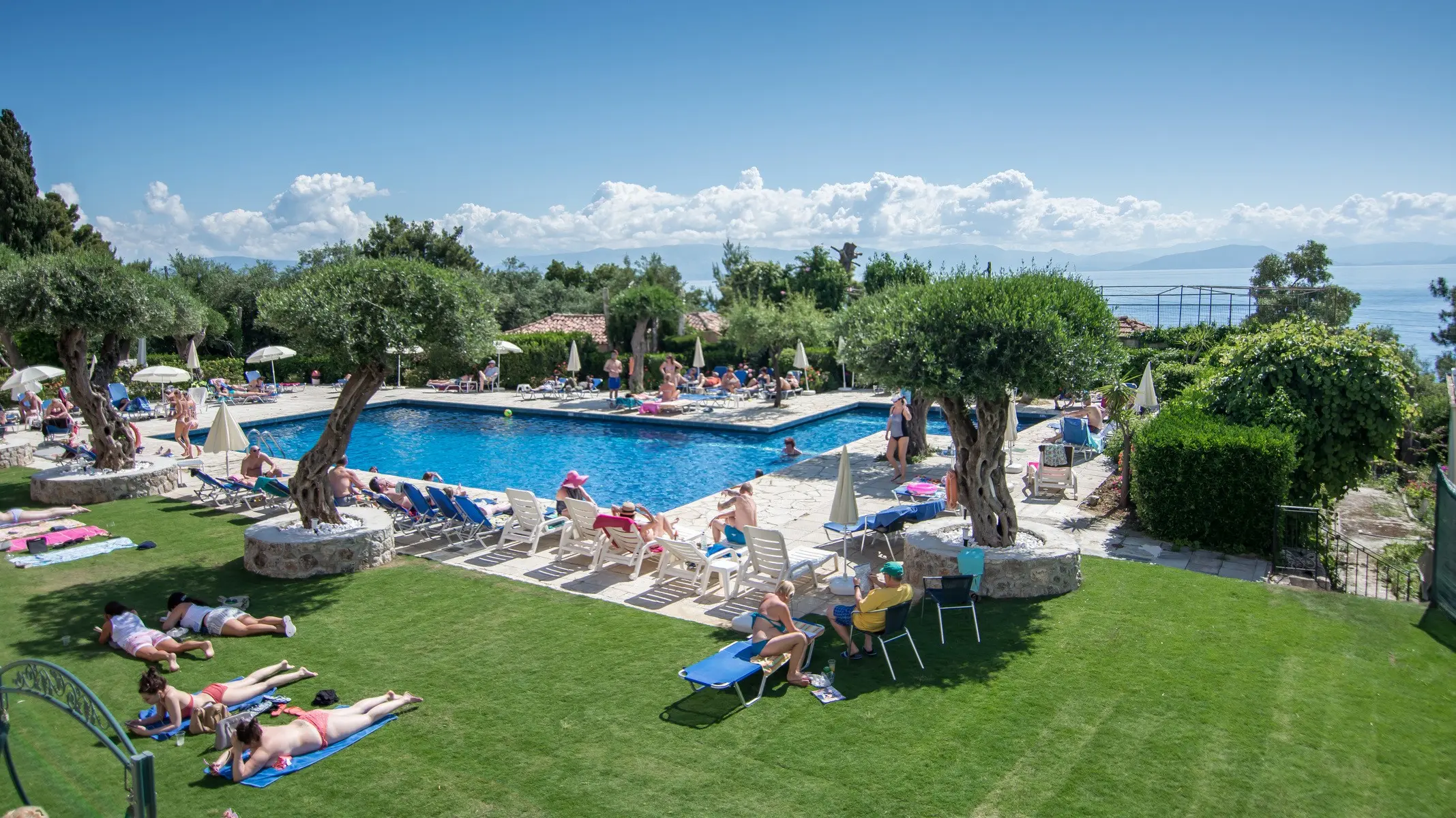 Golden Alexandros Hotel — GOLDEN ALEXANDROS HOTEL