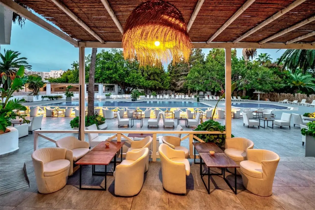 Golden Tulip  President Hammamet (Ex. Cooee Club President) — GOLDEN TULIP  PRESIDENT HAMMAMET (EX. COOEE CLUB PRESIDENT)