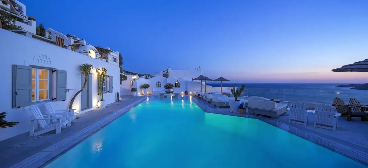 Basen w hotelu Greco Philia Hotel Boutique