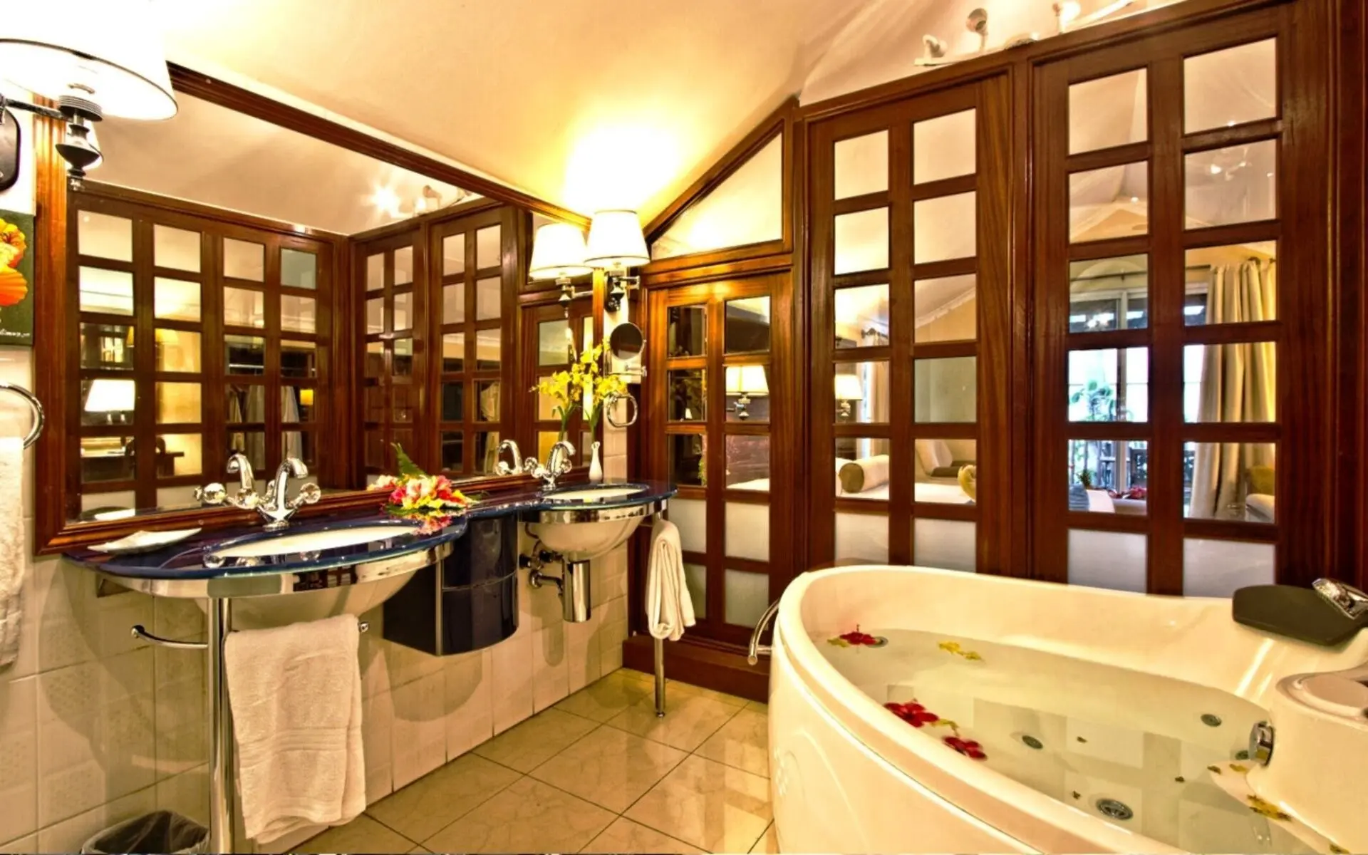 Hibiscus Boutique Hotel — HIBISCUS BOUTIQUE HOTEL