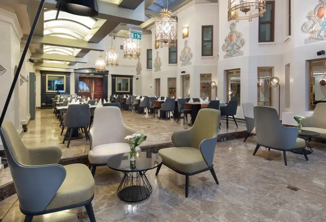Lobby hotelu Hotel Crowne Plaza Istanbul Old City
