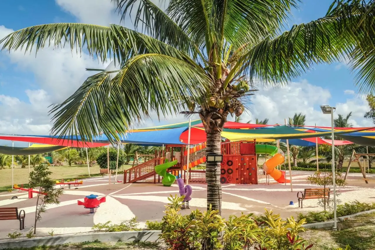 Hotel Crystals Beach Resort & Spa — CRYSTALS BEACH RESORT BELLE MARE