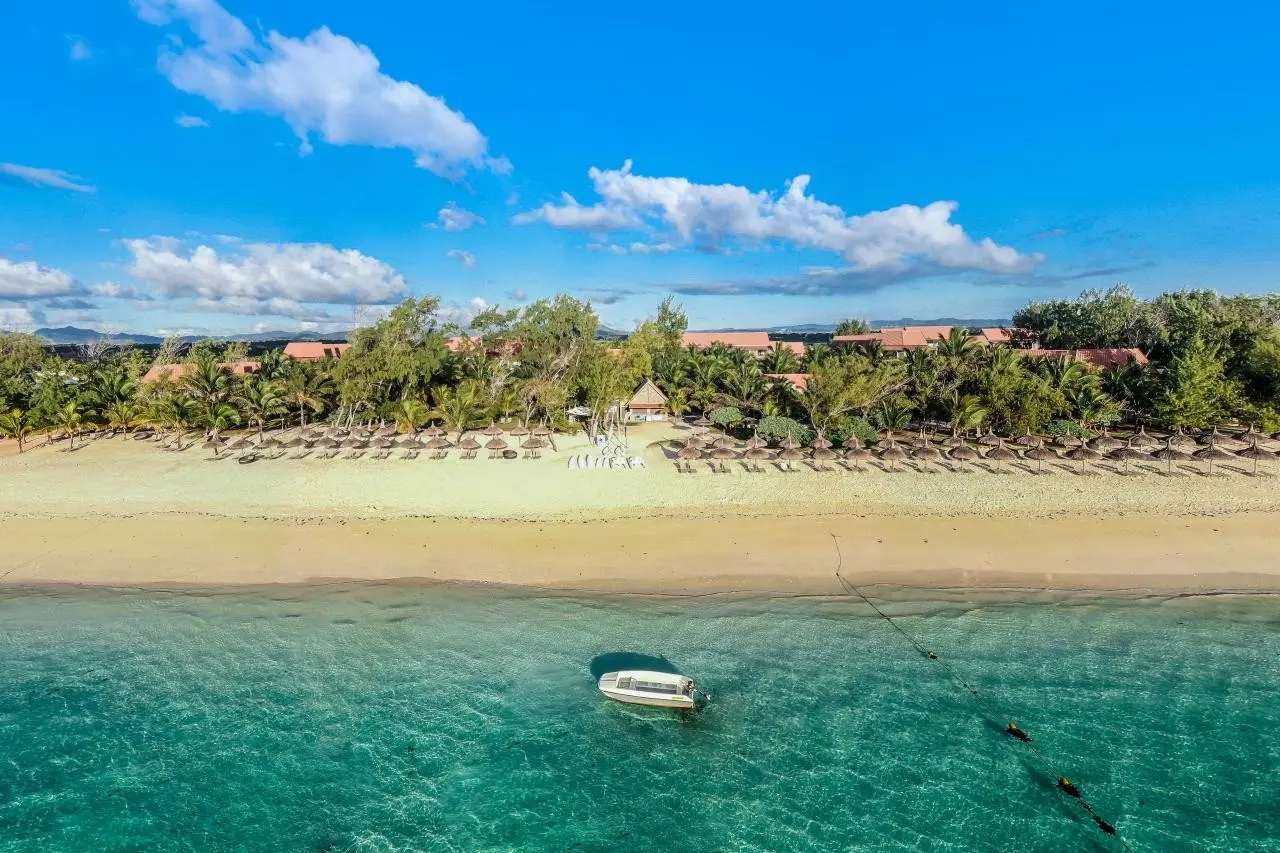 Hotel Crystals Beach Resort & Spa — CRYSTALS BEACH RESORT BELLE MARE