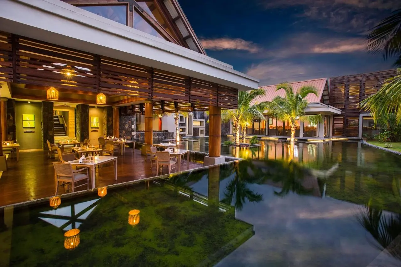 Hotel Crystals Beach Resort & Spa — CRYSTALS BEACH RESORT BELLE MARE