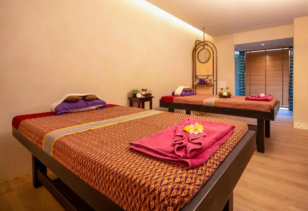 Hotel Deevana Plaza Phuket-Patong — DEEVANA PLAZA PHUKET PATONG