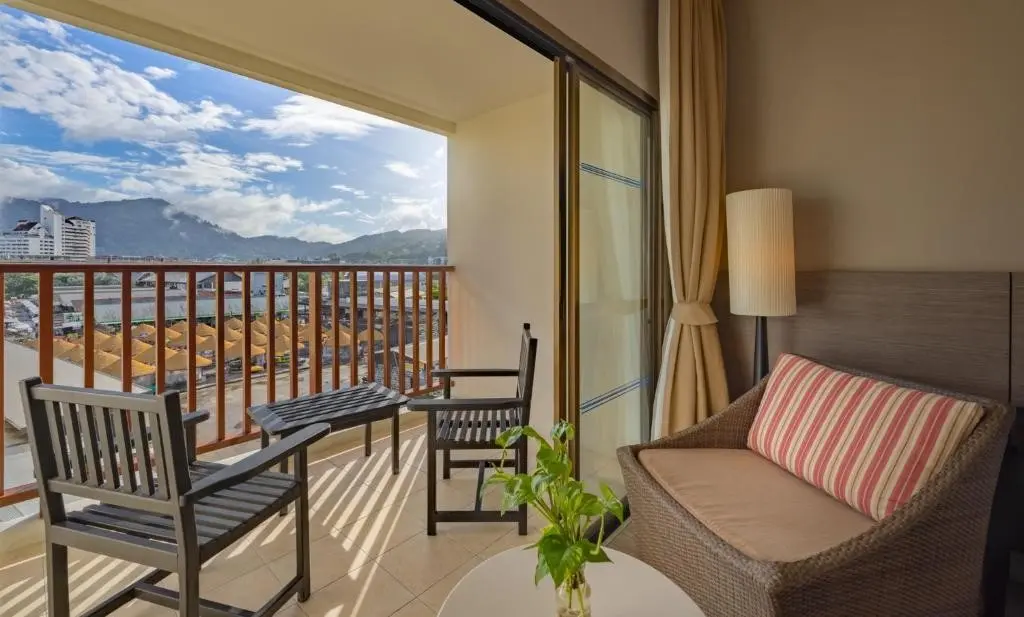 Hotel Deevana Plaza Phuket-Patong — DEEVANA PLAZA PHUKET PATONG