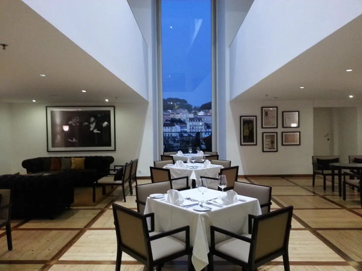 Hotel Do Chiado — HOTEL DO CHIADO