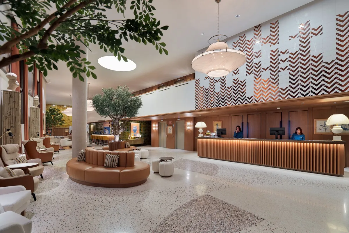 Hotel H10 Croma Málaga — H10 CROMA MALAGA