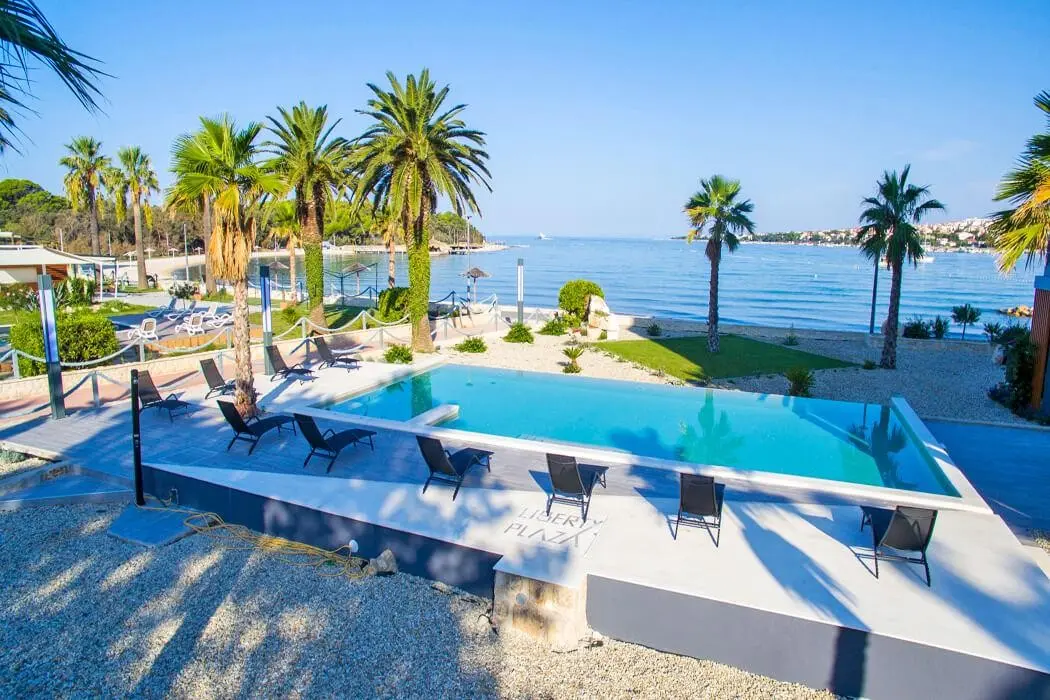 Hotel Liberty Plaza — LIBERTY PLAZA