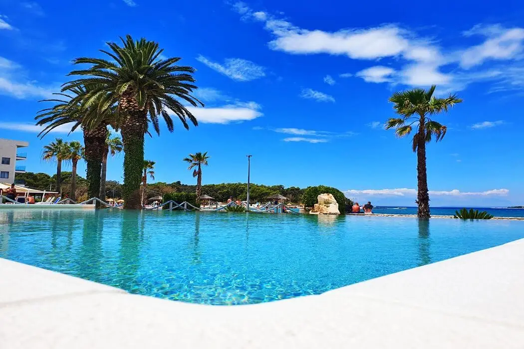 Hotel Liberty Plaza — LIBERTY PLAZA